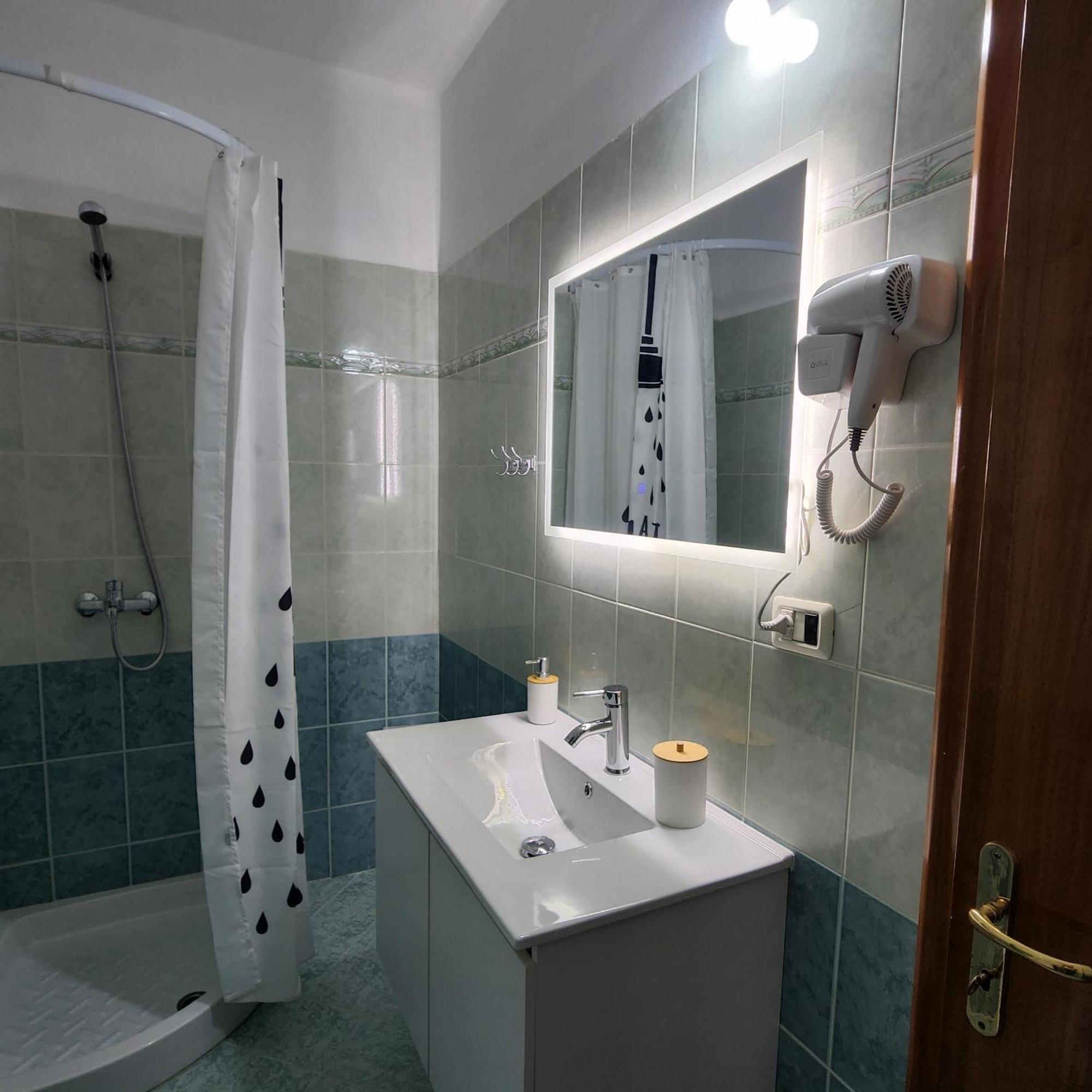 Sunsea Apartment ساراندا المظهر الخارجي الصورة